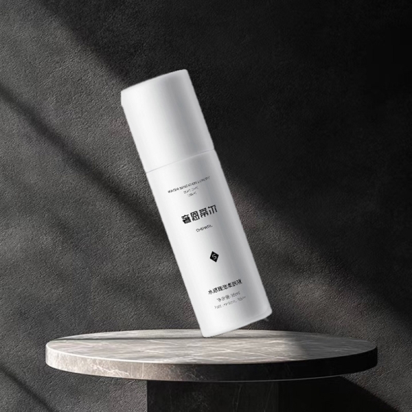 水感臻宠柔肤液